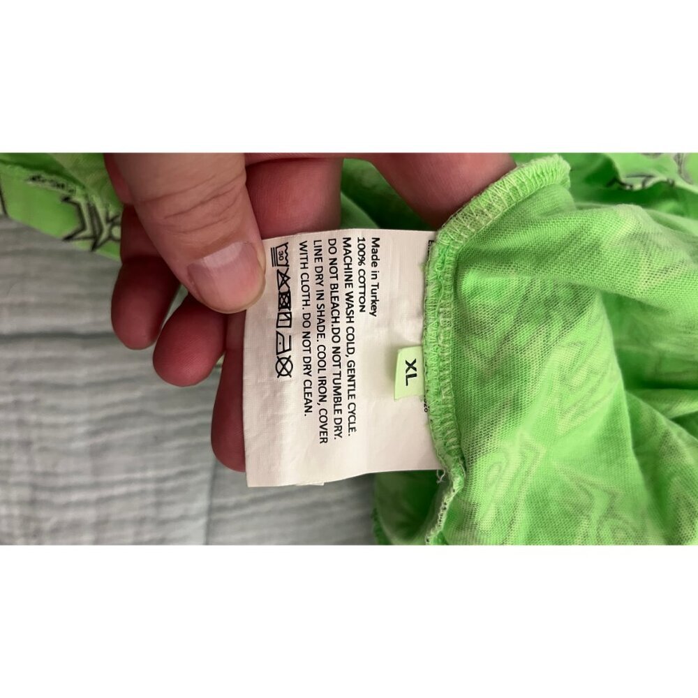 ERL SURF VENICE BEACH METALLIC SCRIPT PRINT LONG SLEEVE SHIRT - Picture 9 of 9